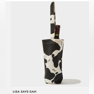 Lisa Says Gah Black and Ivory Wine Tote